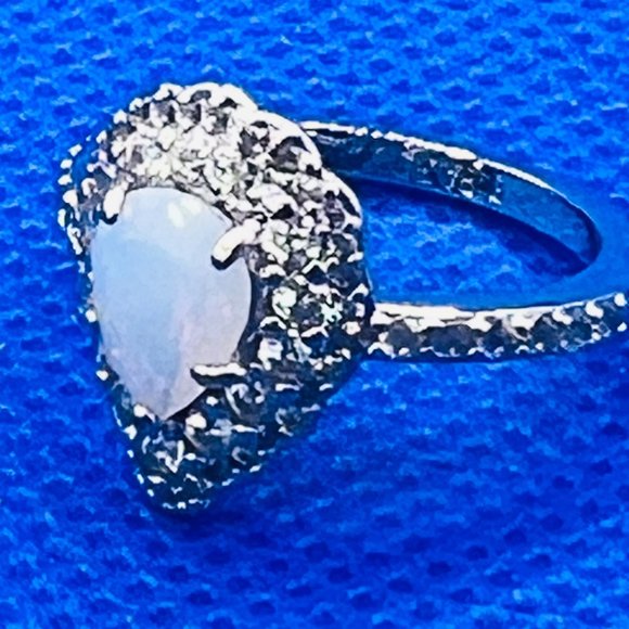 Ring Bomb Party Ring, NWOT, Size 6 - Picture 6 of 7